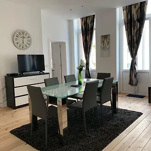 Modern First Floor Apartment Brussels